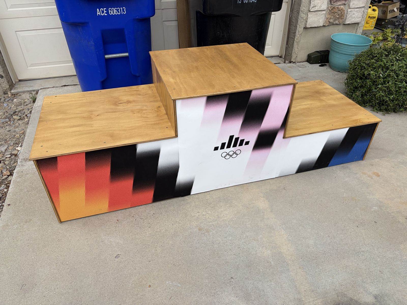 Main image 3