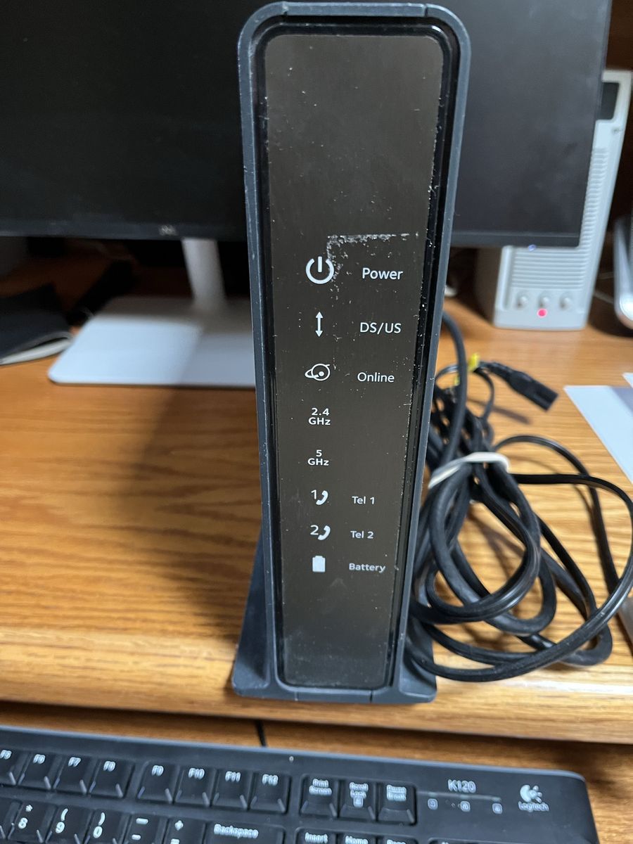 NetGear Internet Modem Router - Power, DS/US, Online, 2.4/5 GHz, Tel 1/2, Battery Indicators