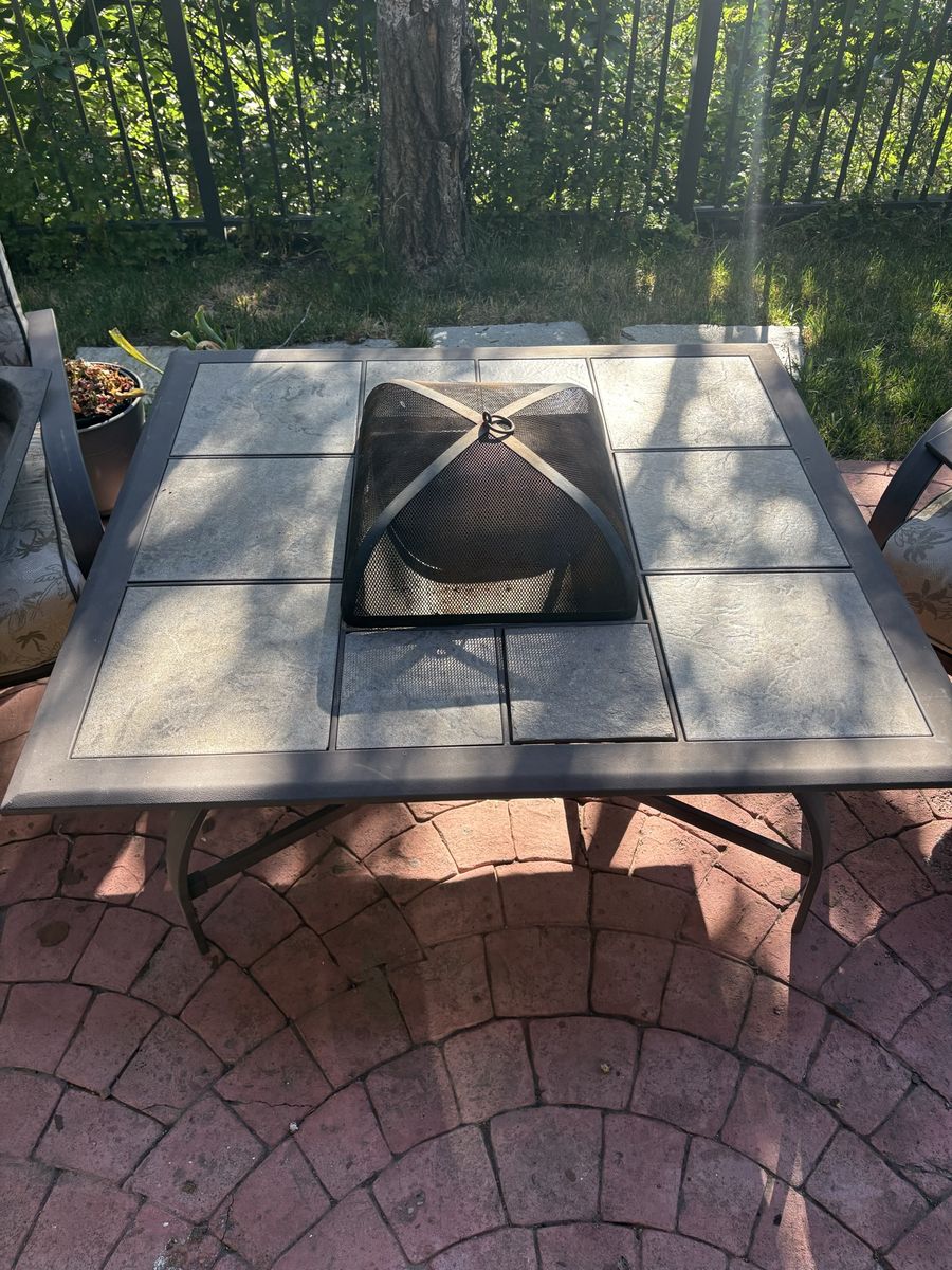 Main image 3