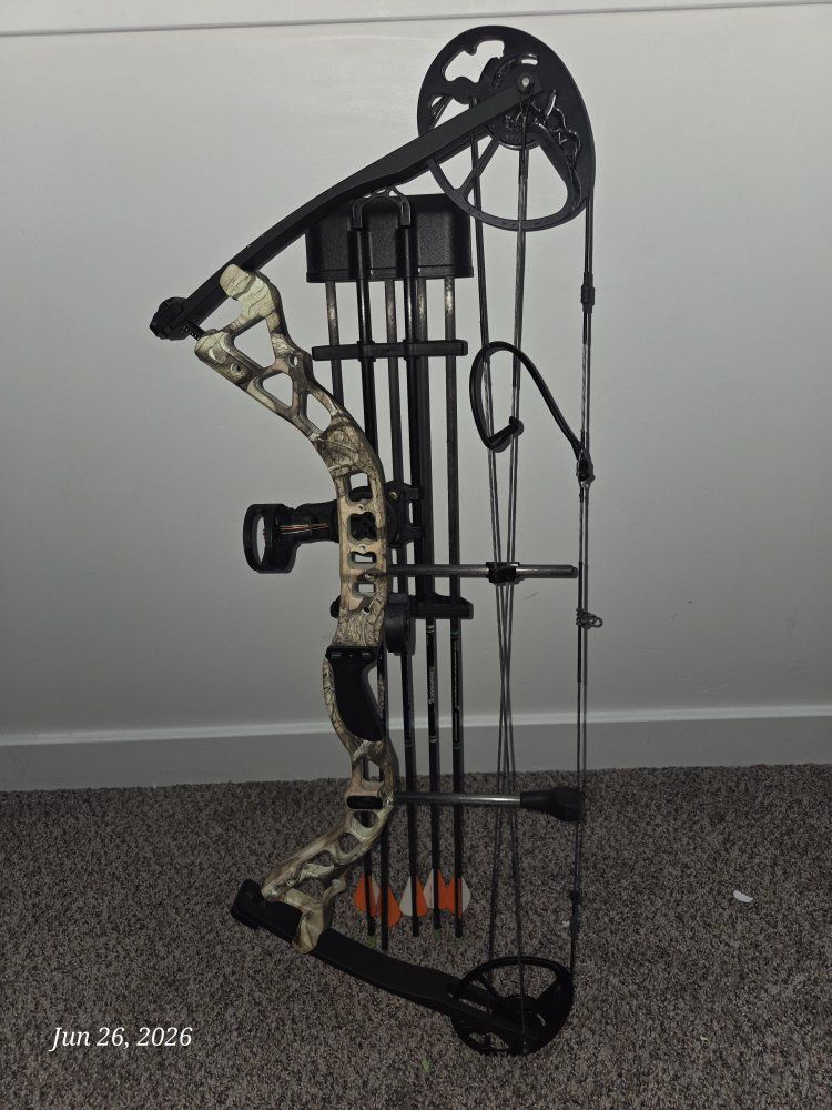 Diamond Infinite Edge Compound Bow