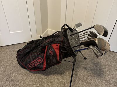 Ping Golf Club Set With New Ogio Silencer Bag.