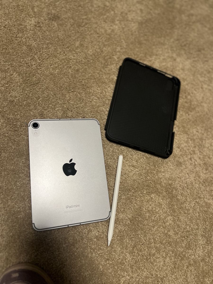 Apple iPad mini with Apple Pencil and Protective Case Bundle