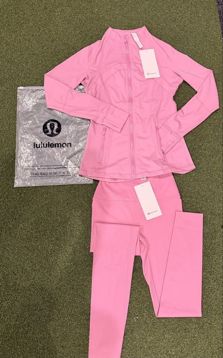 Pink LuLulemon set