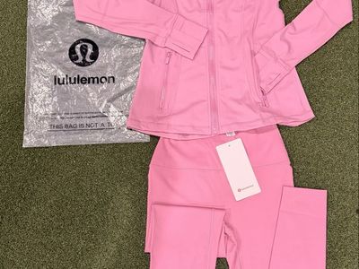 Pink LuLulemon set