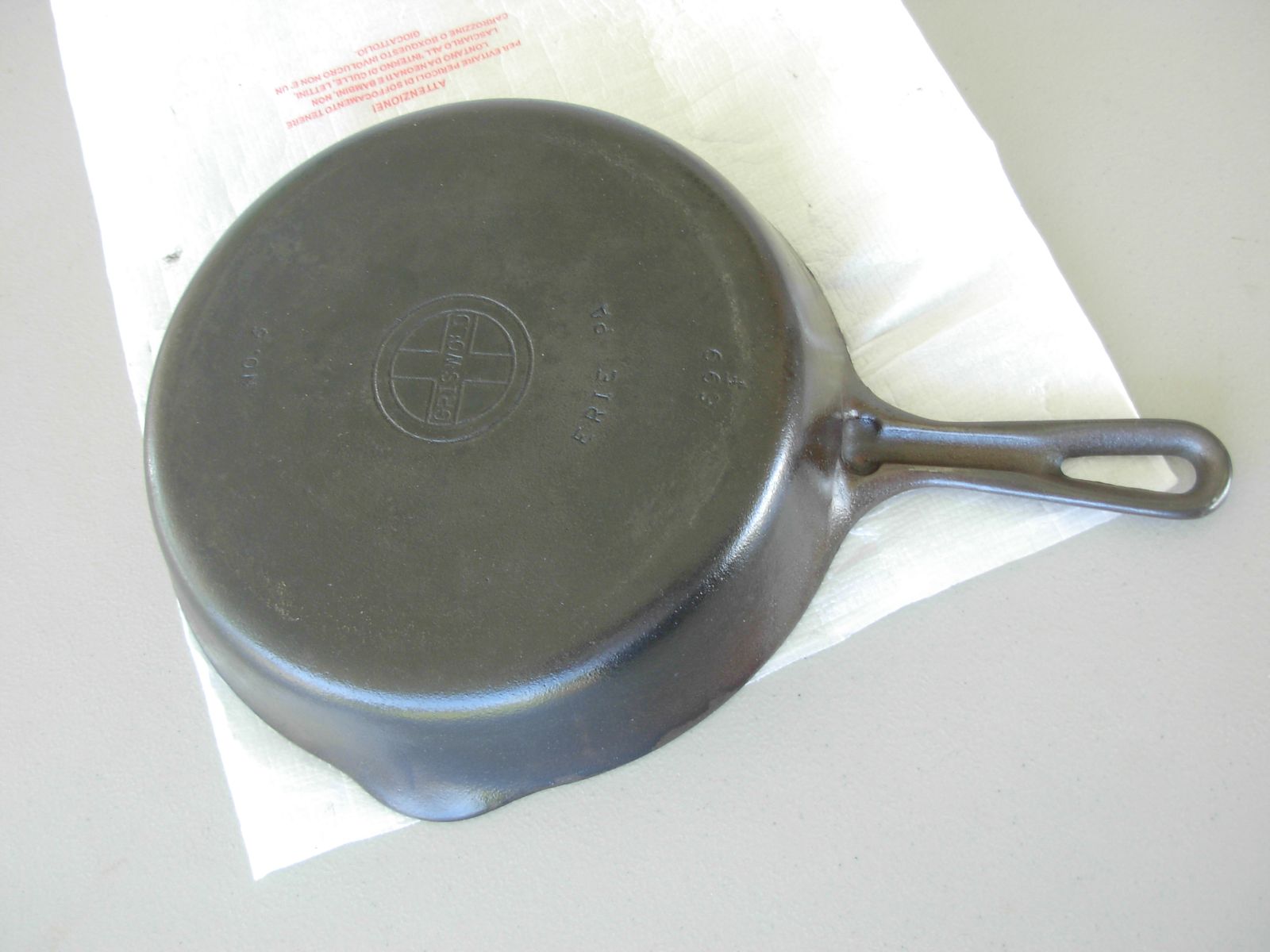 Griswold #6 Skillet / Old Griswold Skillet