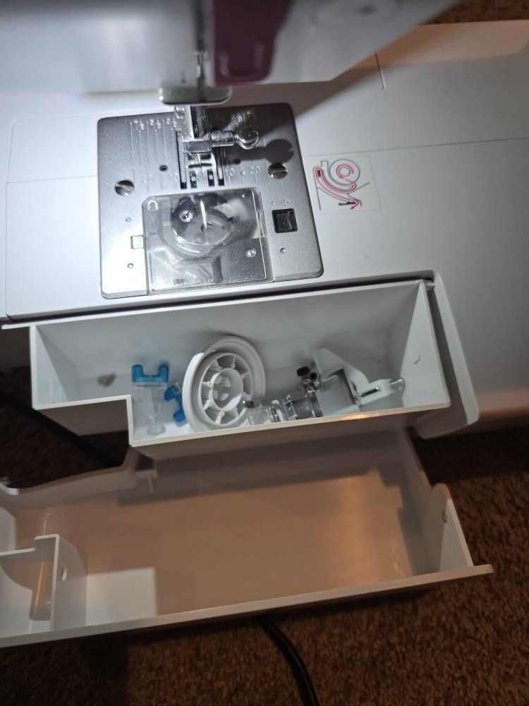 Main image 3