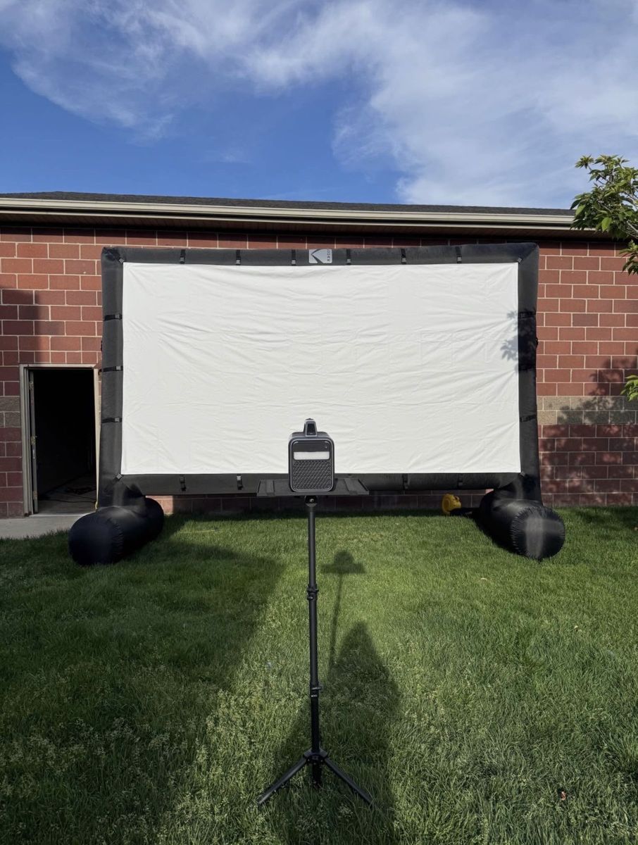 RENT Outdoor Movie Setup