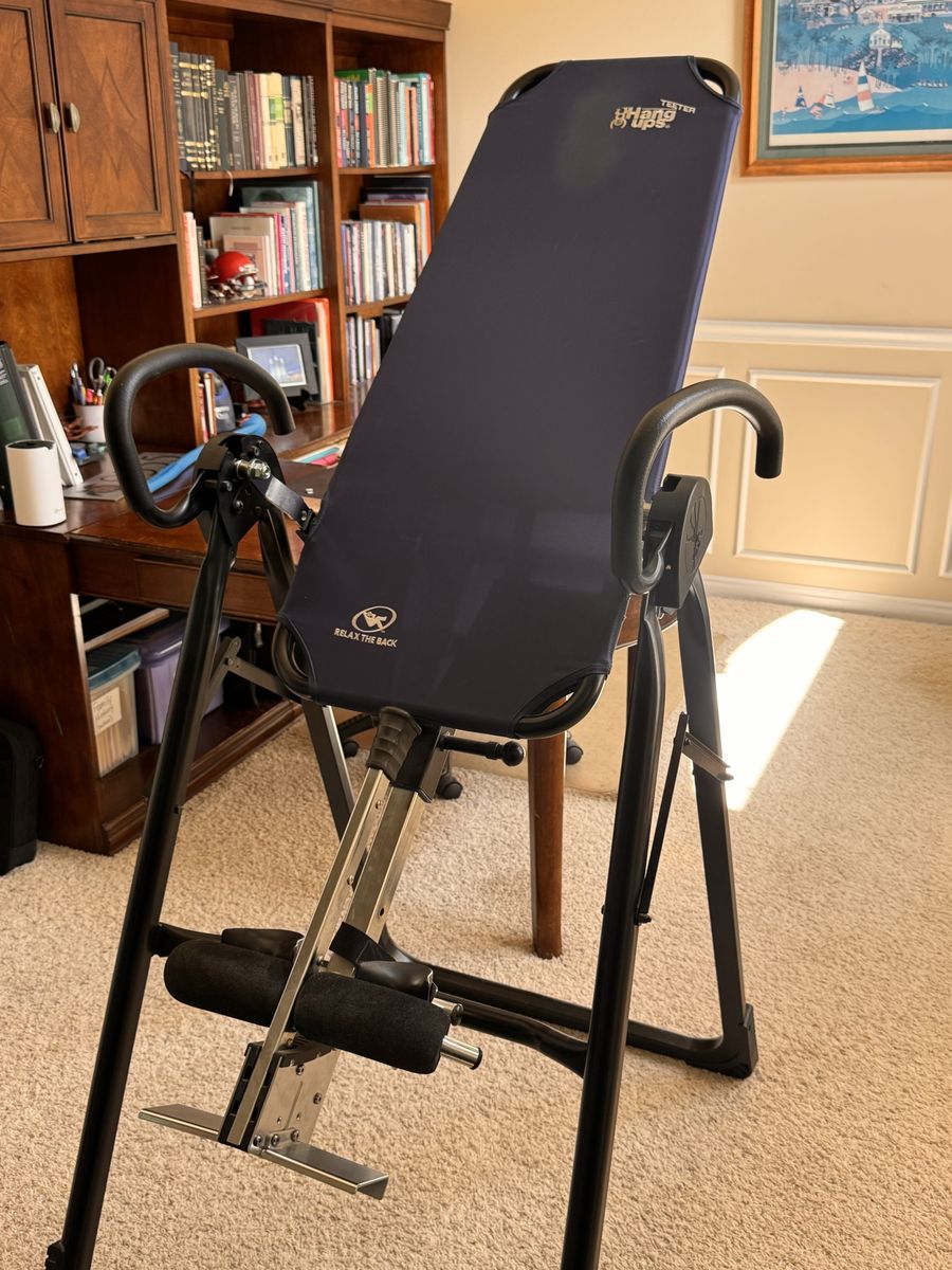 Teeter Hang Ups EP-560 Inversion Table - Relax The Back