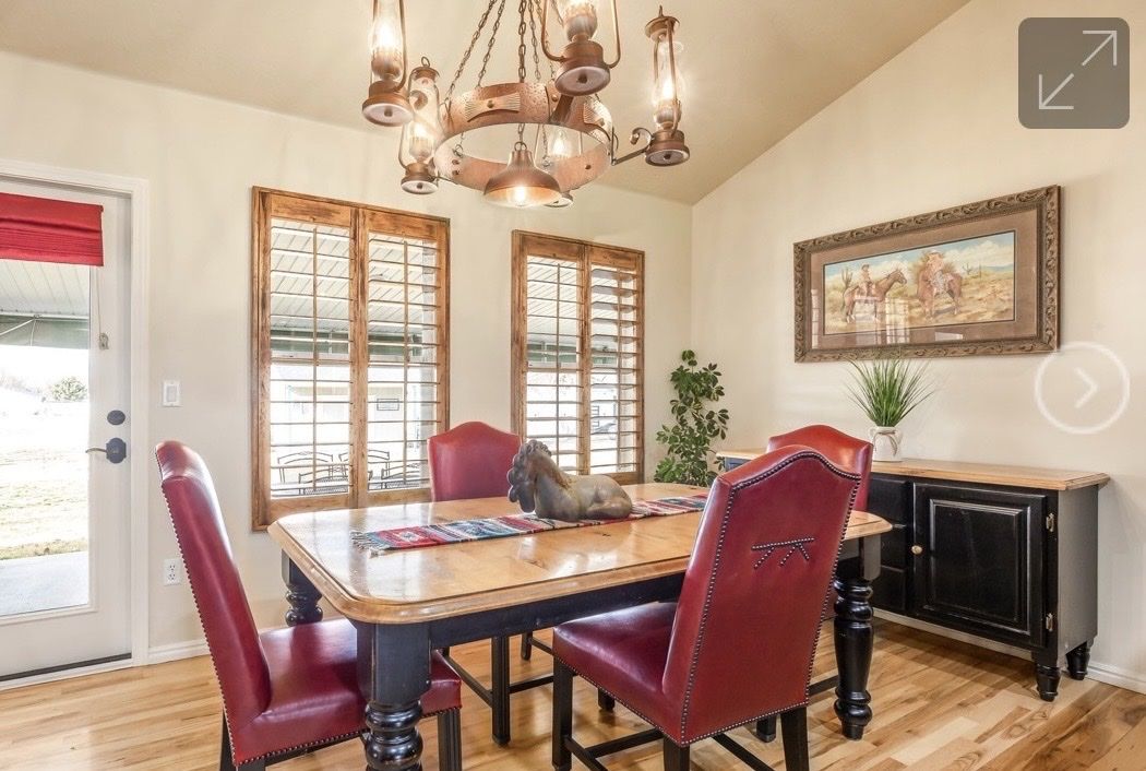 Western Flair Dining Set