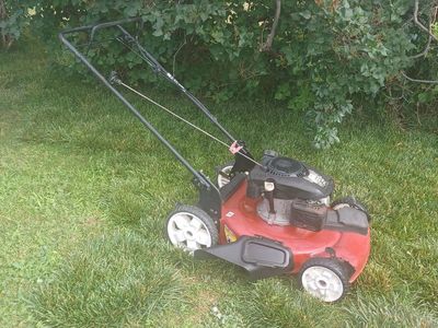 Toro self-propelled lawnmower