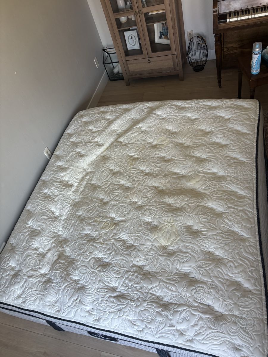 7 year old king size mattress