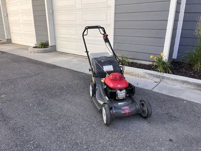HONDA HRX 217 SELF PROPELLED LAWNMOWER