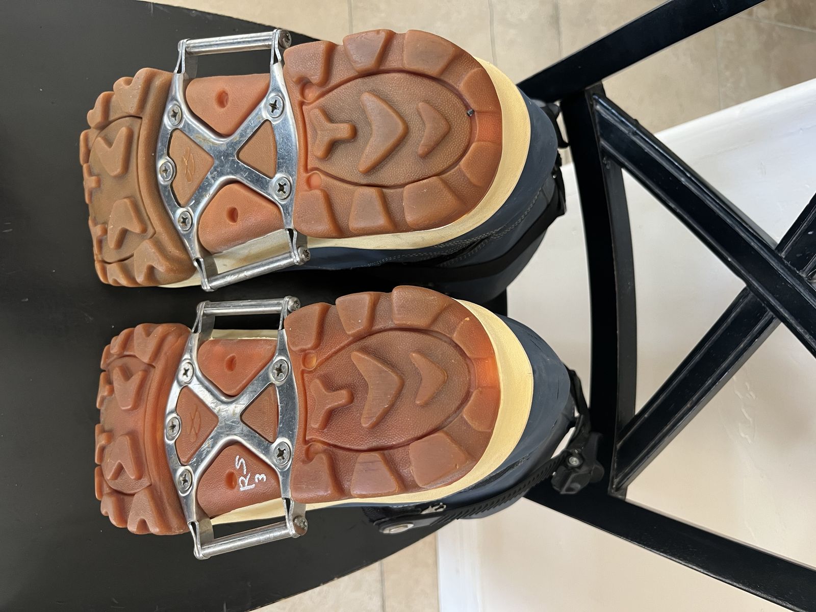 Size 10 snap in  Snowboard Boots