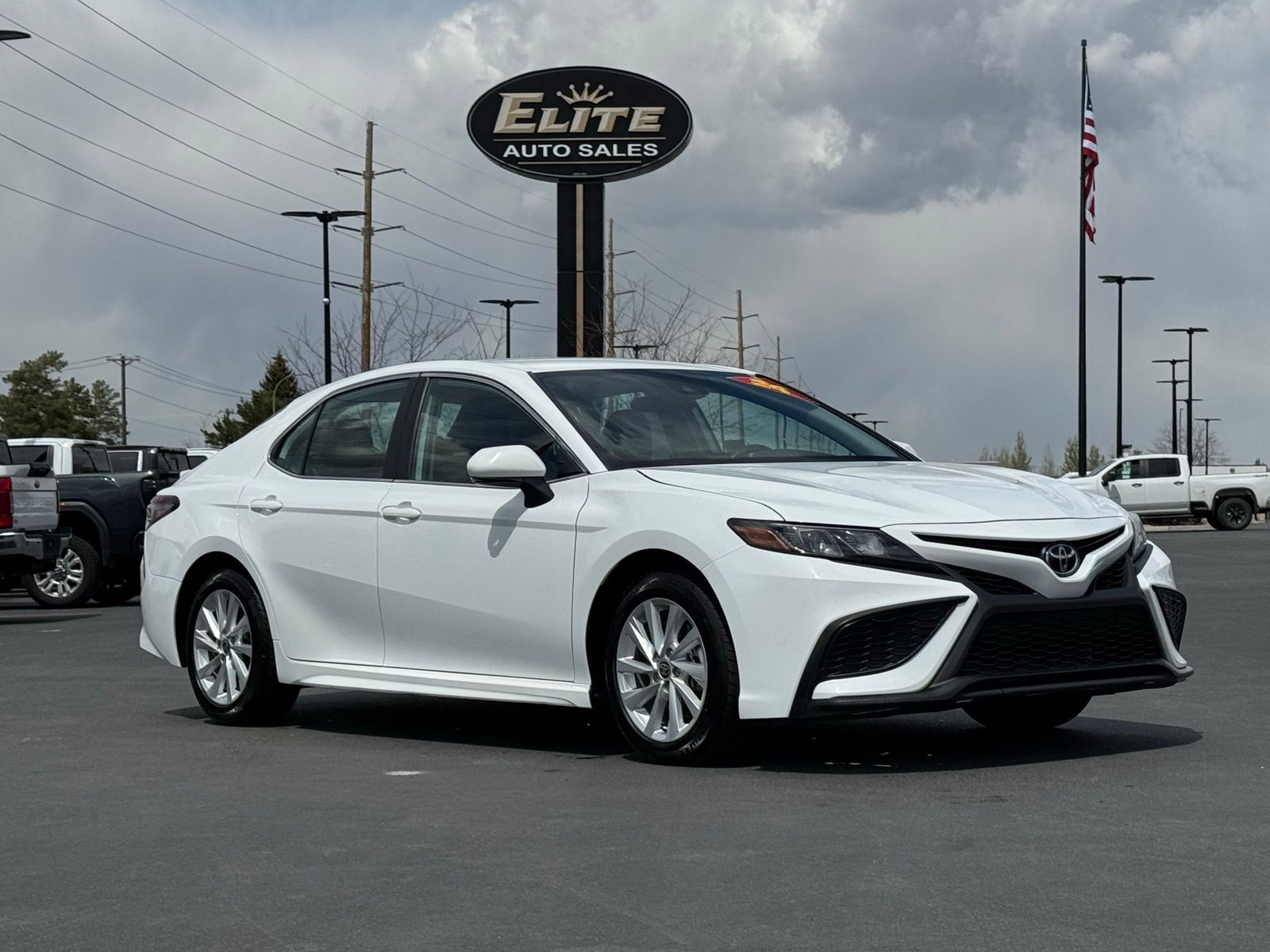 2024 Toyota Camry SE