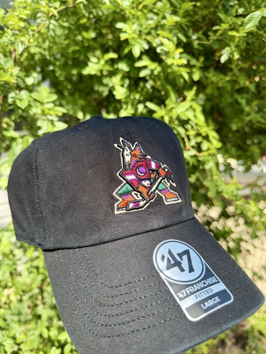 New '47 Brand Arizona Coyotes NHL Fitted Hats - Black with Green Brim - Size Large and XX Large - Unisex