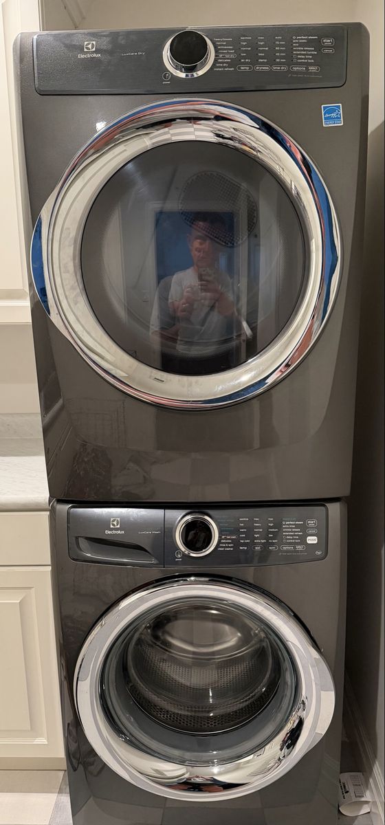 Electrolux Electric Washer and Dryer