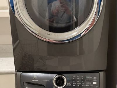 Electrolux Electric Washer and Dryer