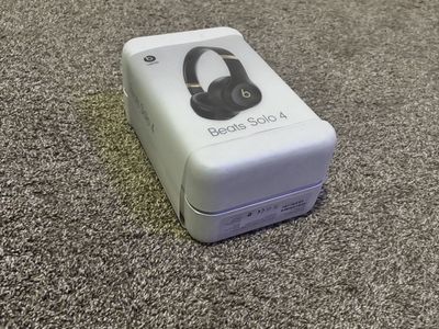 Beats Solo 4