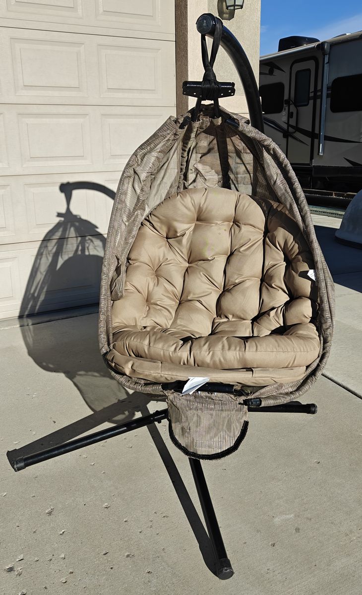Hanging Egg Chair