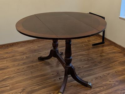 Mid-century Round Drop Leaf Table