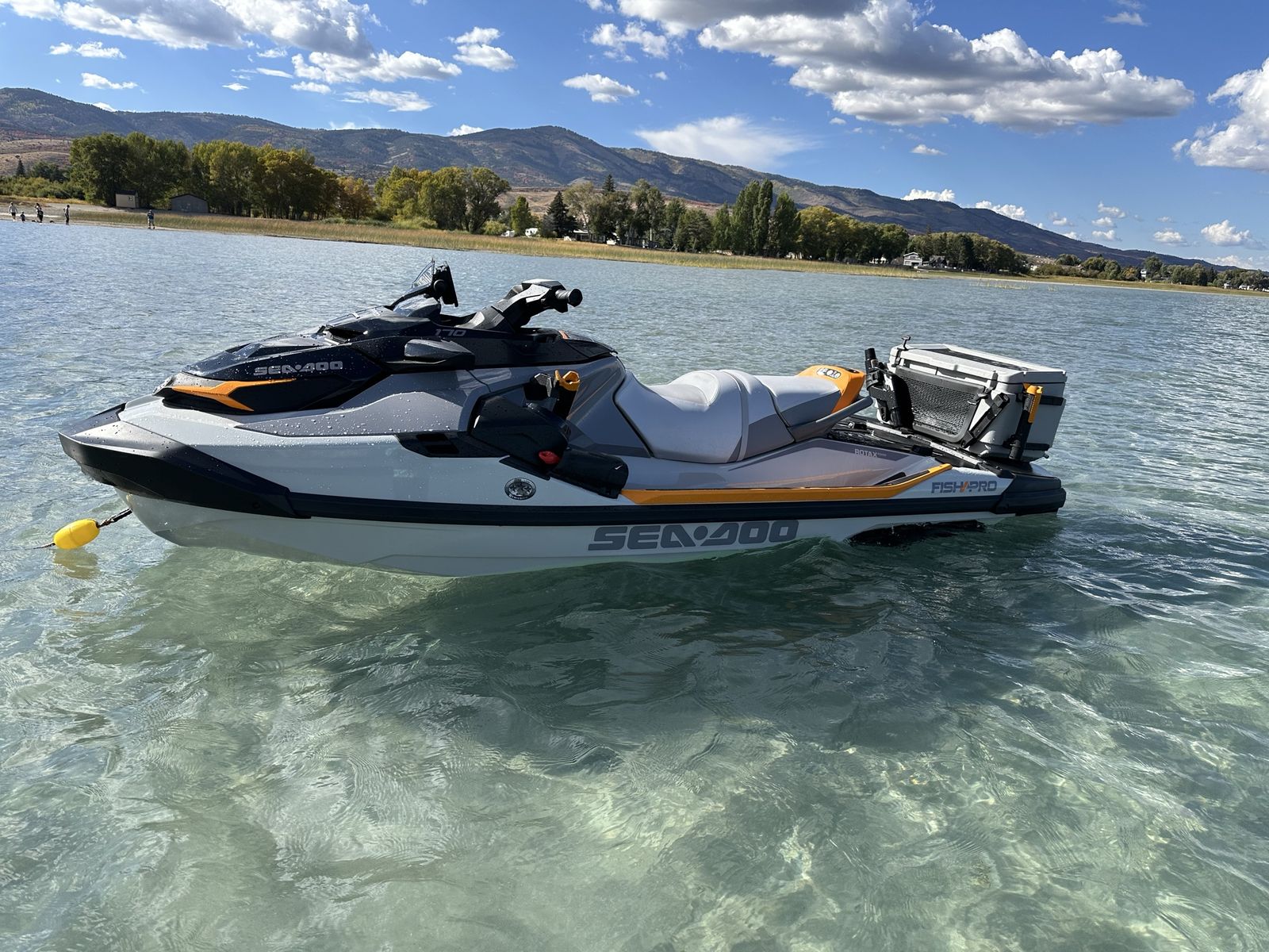 2025 Seadoo Fish Pro Trophy 170 with trailer.