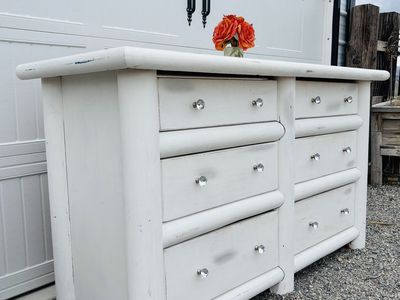 White 6 Drawer Wood Dresser