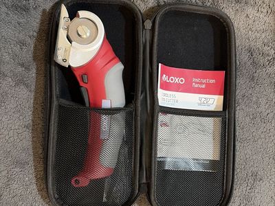 LOXO Cordless Rotary Cutter 4.2V Lithium-Ion Fabric Craft Shear with Case and Manual