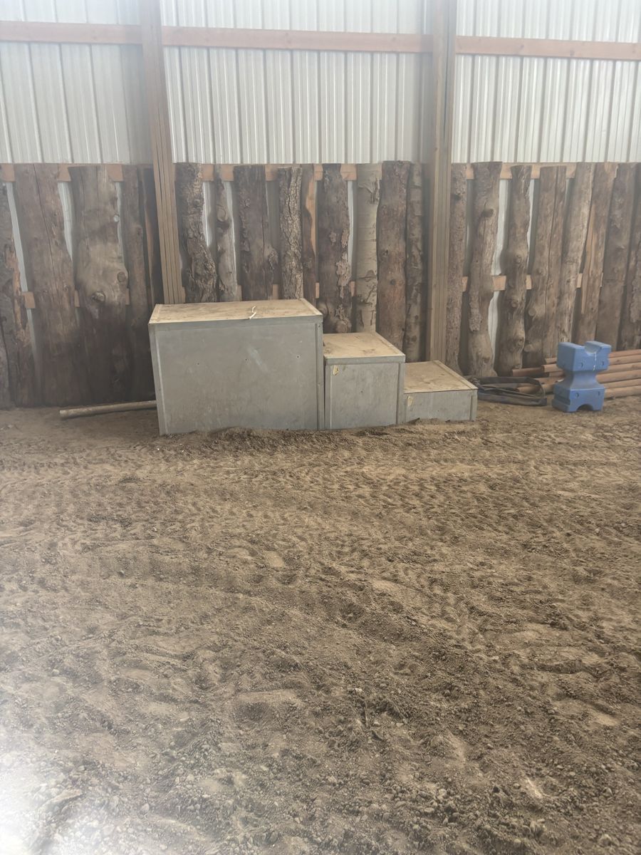 HEAVY DUTY Wooden Horse Mounting Block / 3-Step Mounting Platform- covered with metal!