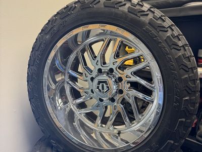 Tis 544C 22x12 Wheels