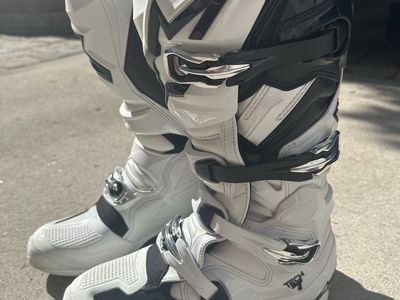 2025 Alpinestars Tech 7 - White, Size 11