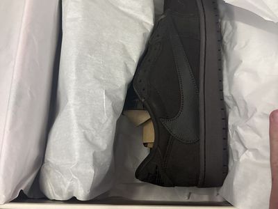 Deadstock Travis Scott Velvets Size 13