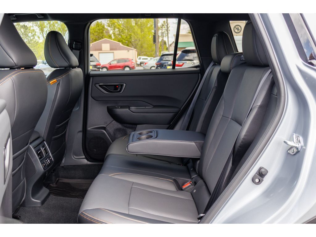 Main image 14