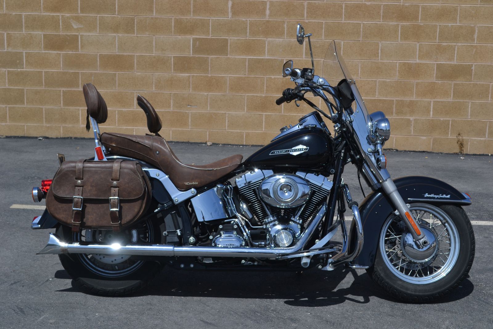 2010 Harley Davidson Heritage Softail Classic - Touring Cruiser