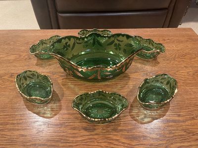 7 Piece Delaware Emerald Green Glass Fruit / Berry Bowl Set -Mint Condition