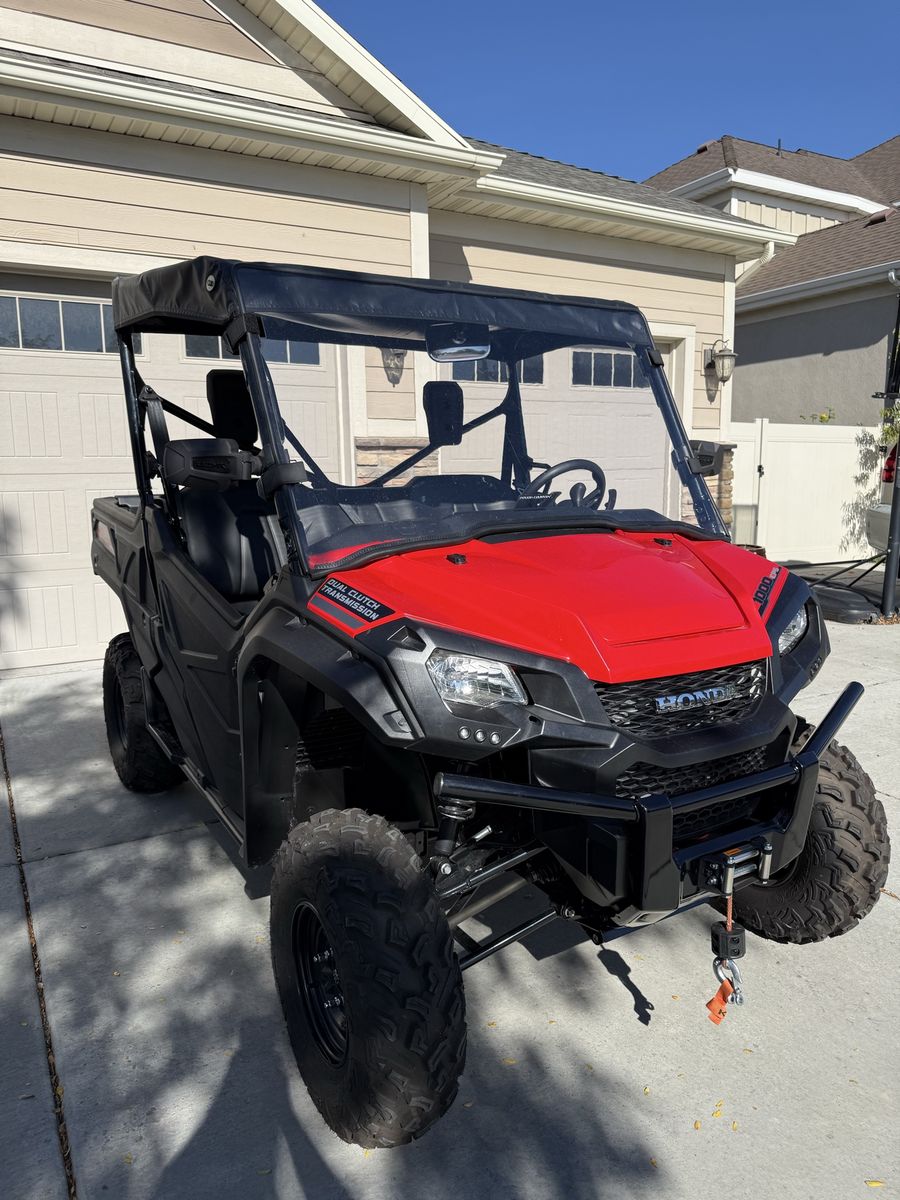 2021 Honda Pioneer 1000 - Only 143 miles + extra premium set of tires.