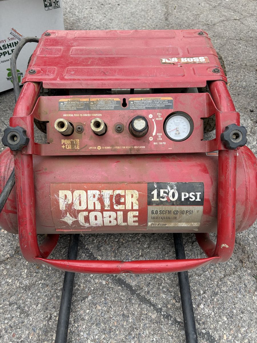PORTER-CABLE Job Boss 150 PSI Air Compressor - Portable, Oil-Free