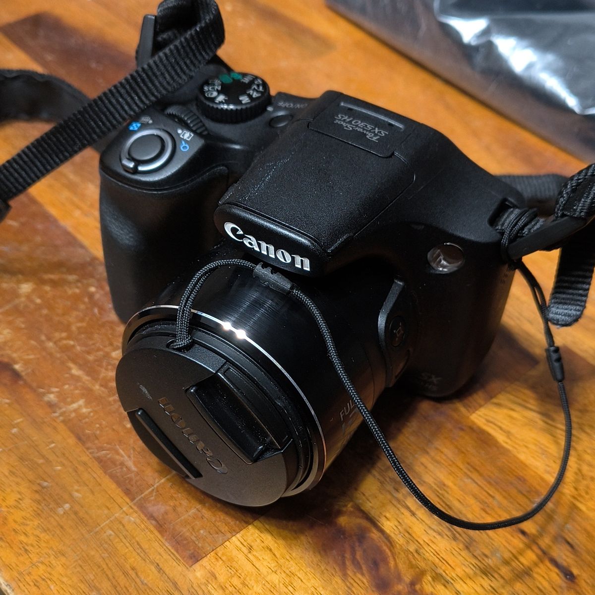 Canon PowerShot SX530 HS Bridge Camera 16MP 50x Optical Zoom Wi-Fi Black