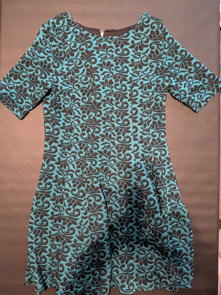 Danny and Nicole Women's Teal & Black Jacquard Cocktail Dress - Size 14, Excellent Condition