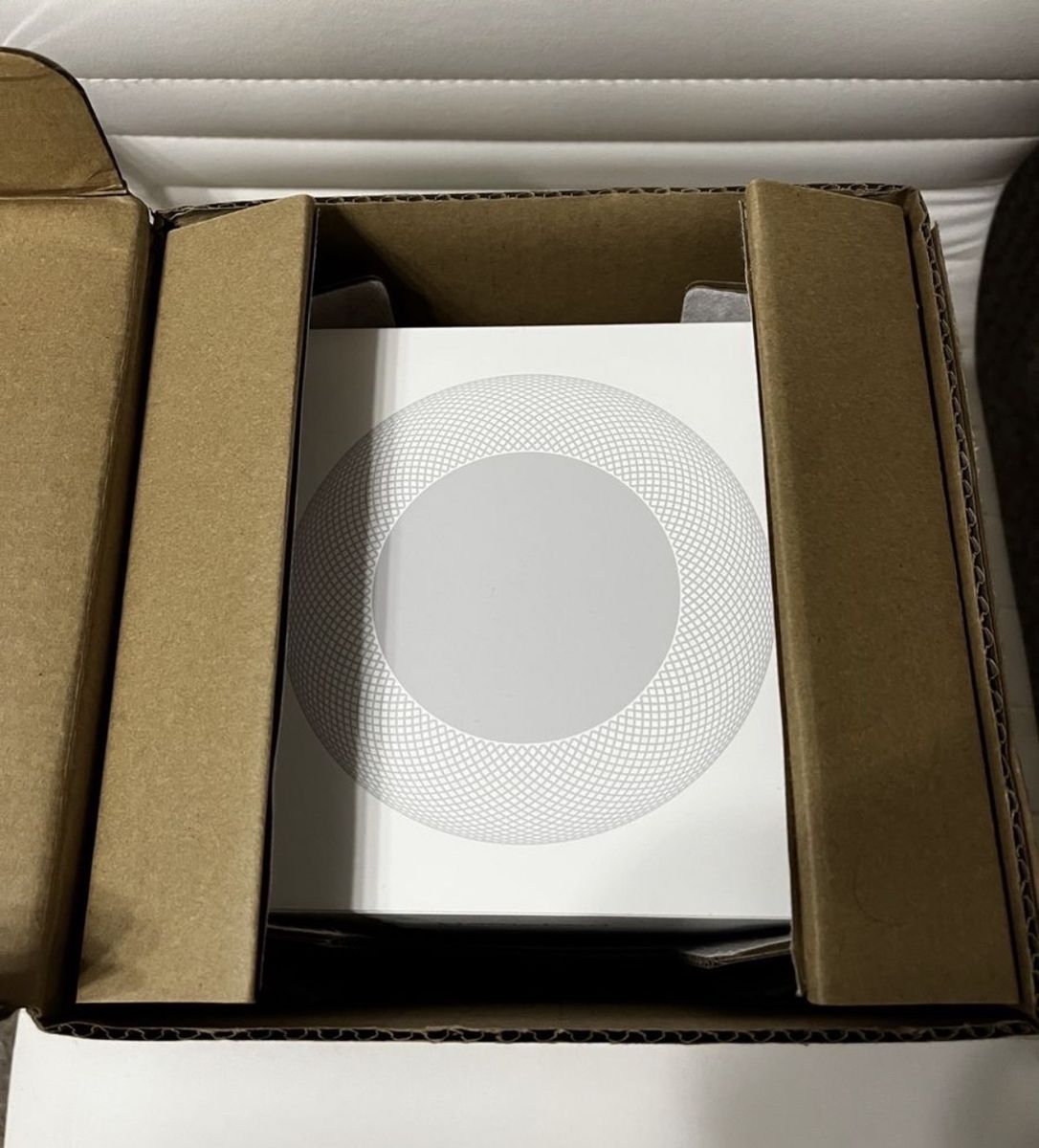 HomePod 1gen White Factory Sealed A-care+ eligible