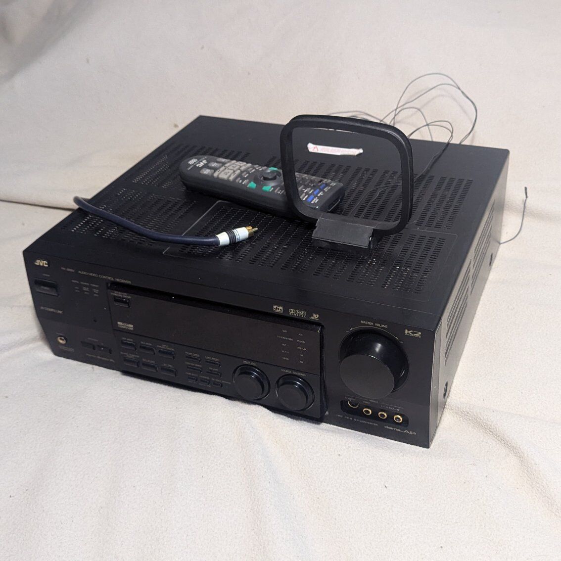 Nice JVC stereo receiver with Remote Antenna & Mor
