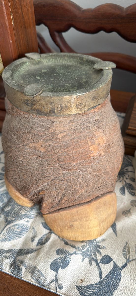Vintage Hand-Carved Wooden Elephant Foot Ash Tray with Metal Insert - Unique Decor Piece
