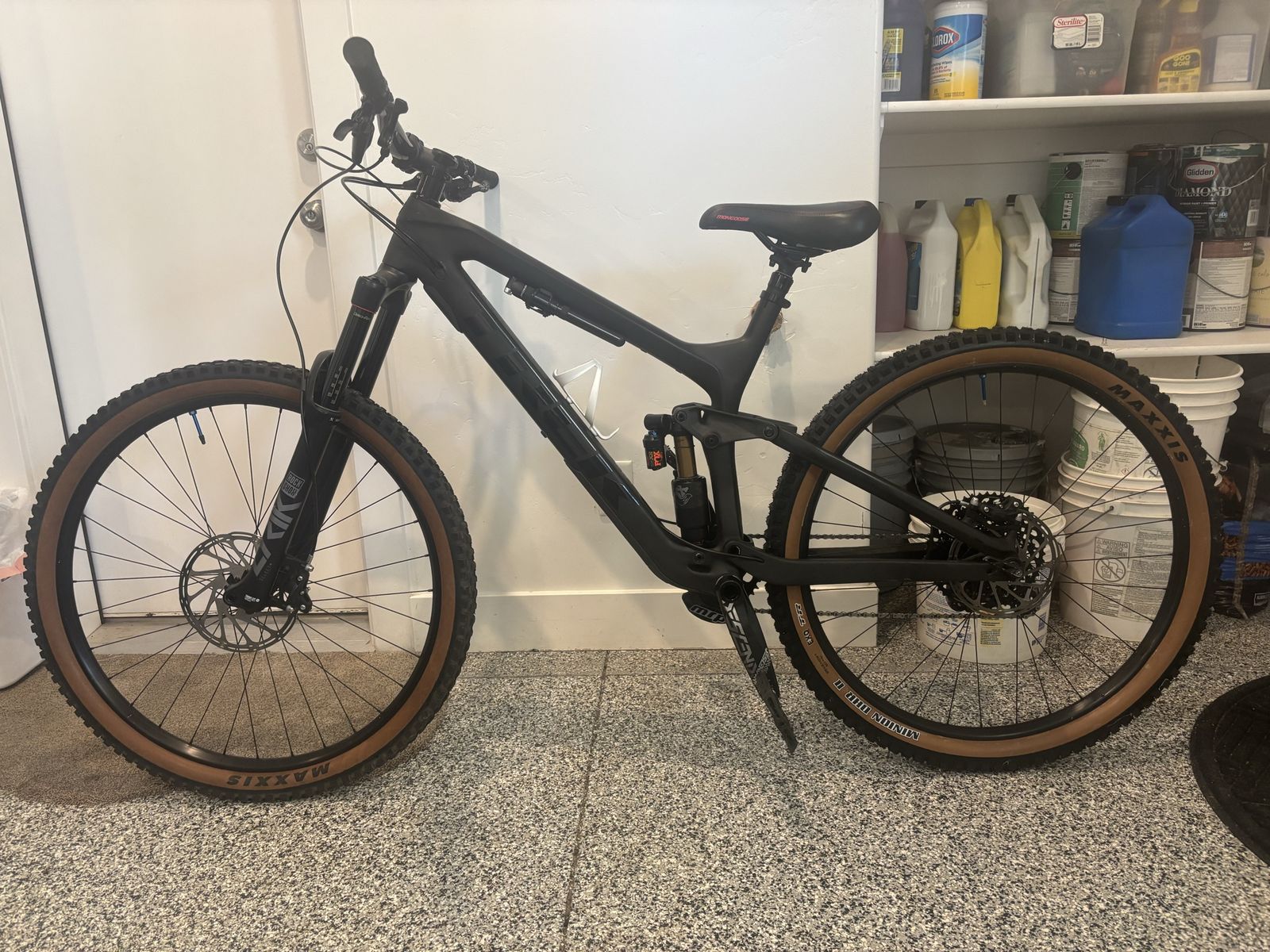 Trek Slash 9.8