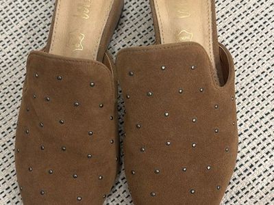 VICI Dolls Suede Studded Pointed Toe Mule Flats - Brown Size 6.5