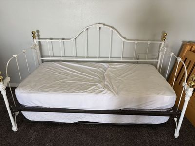 White Metal Daybed Frame with Trundle - Twin Size