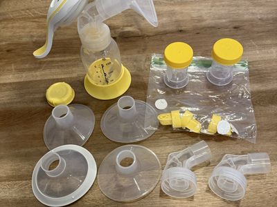Medela Harmony Manual Breast Pump Set with Accessories & Storage Bottles
