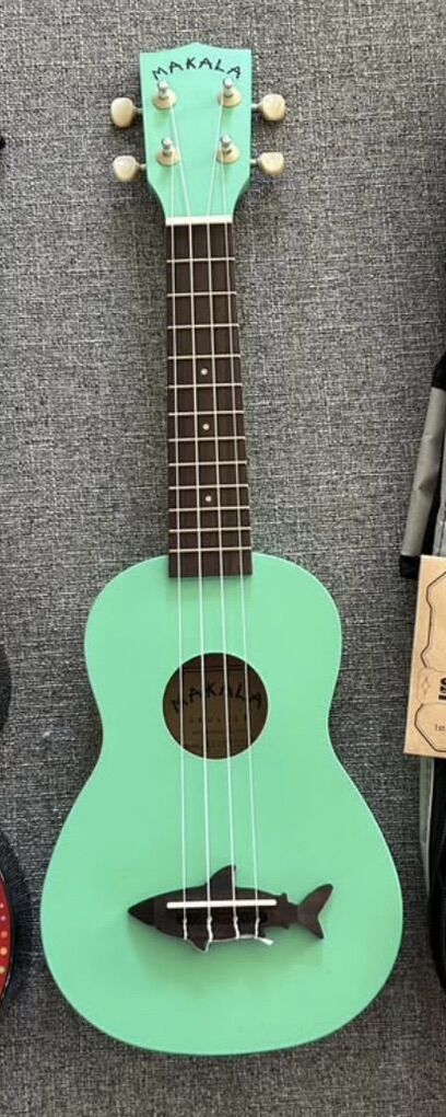 Mako Blue Soprano Shark Ukulele