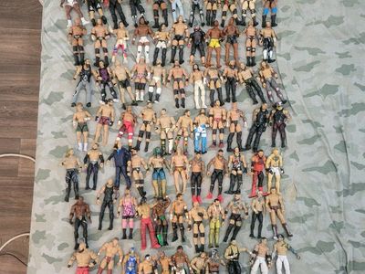 Huge WWE Wrestling Action Figure Lot with Accessories