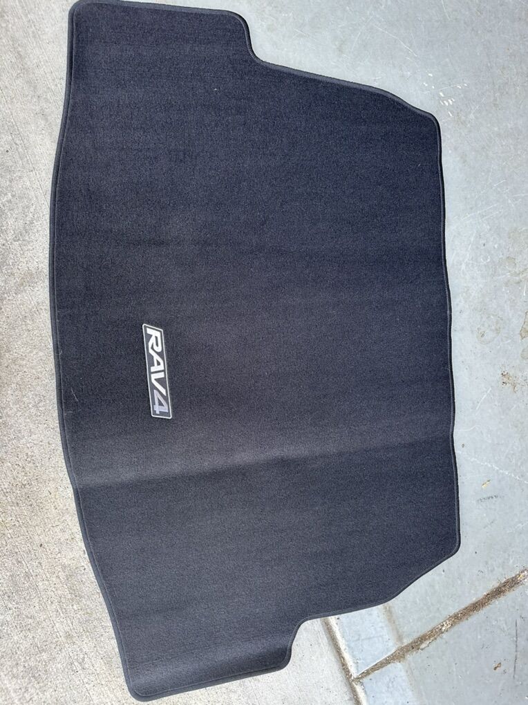 Toyota Rav 4 Cargo Mat