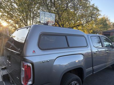 LEER 180 Mid-Rise Truck Cap / Shell w/Roof Rails