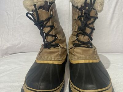 Sorel Caribou Men’s 10 Waterproof Winter Boots